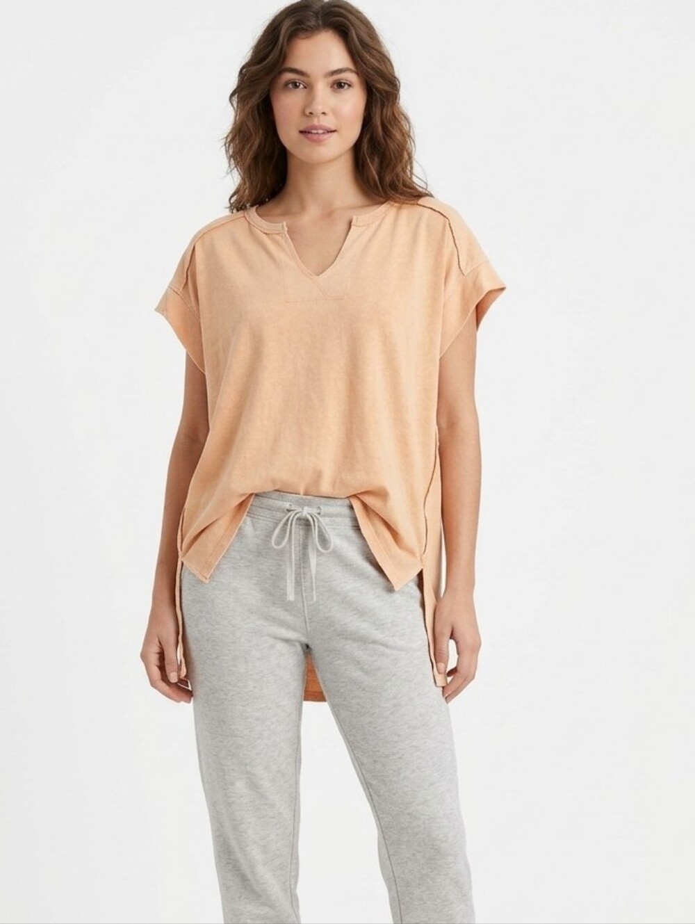 NWT Aerie Summer Breeze Notch Neck T-Shirt – Talla M Women's